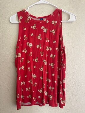 🌸 (5 for $15) Red floral tank top Old Navy, medium